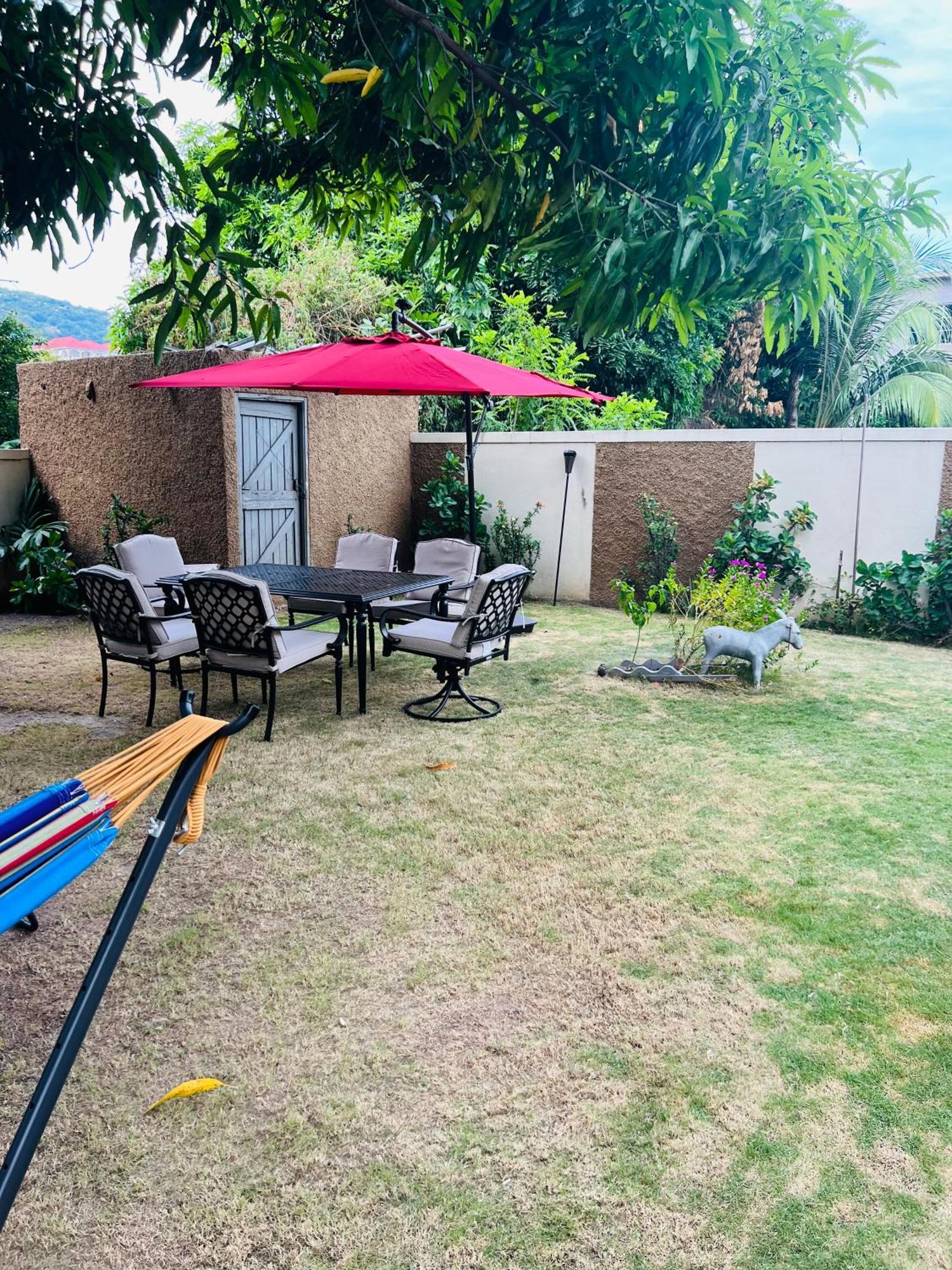 Kingston Oasis One Bedroom Dış mekan fotoğraf